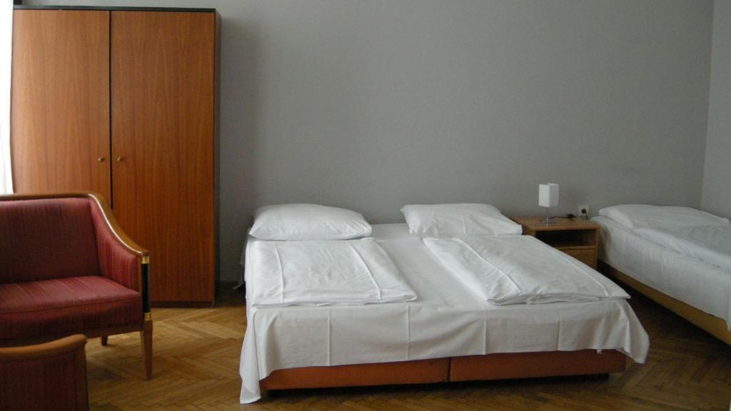 Pension Schottentor Wien Rum bild